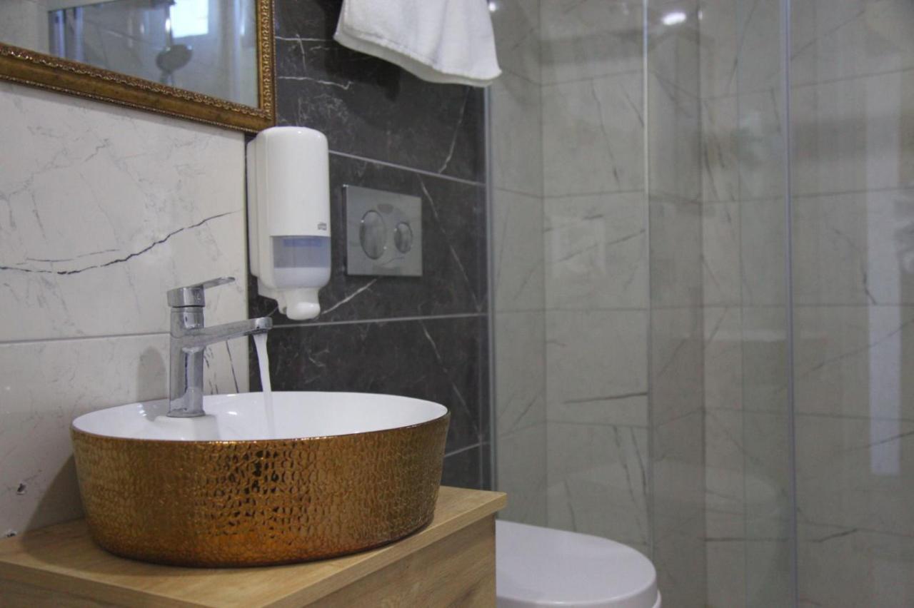 Egirdir Kroisos Lake Resort Hotel מראה חיצוני תמונה